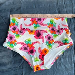 PINK NWT Active Swim Bottom 🌸🌺🌸